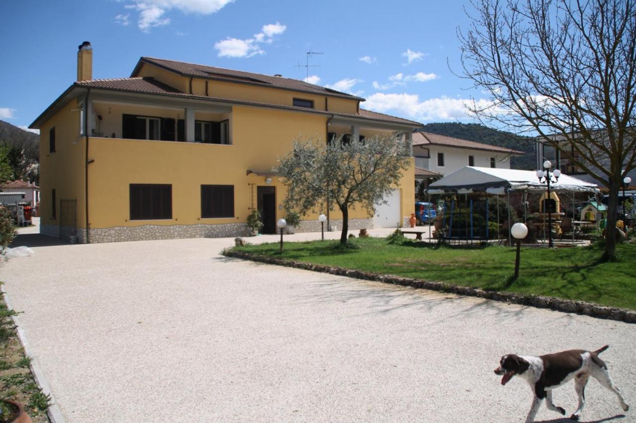 Apartament Mansarda Con Camino Montefranco Zewnętrze zdjęcie